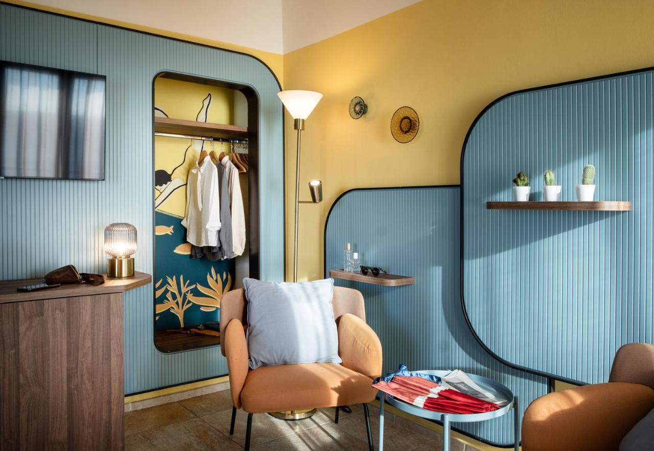 Hotel Jolly Roger Pietra Ligure Bagian luar foto