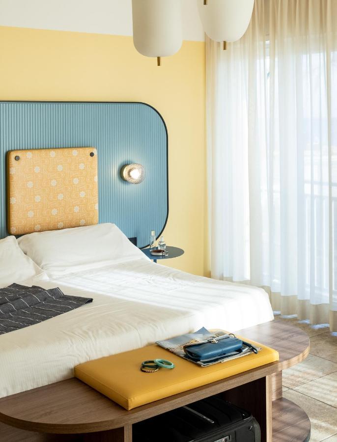 Hotel Jolly Roger Pietra Ligure Bagian luar foto