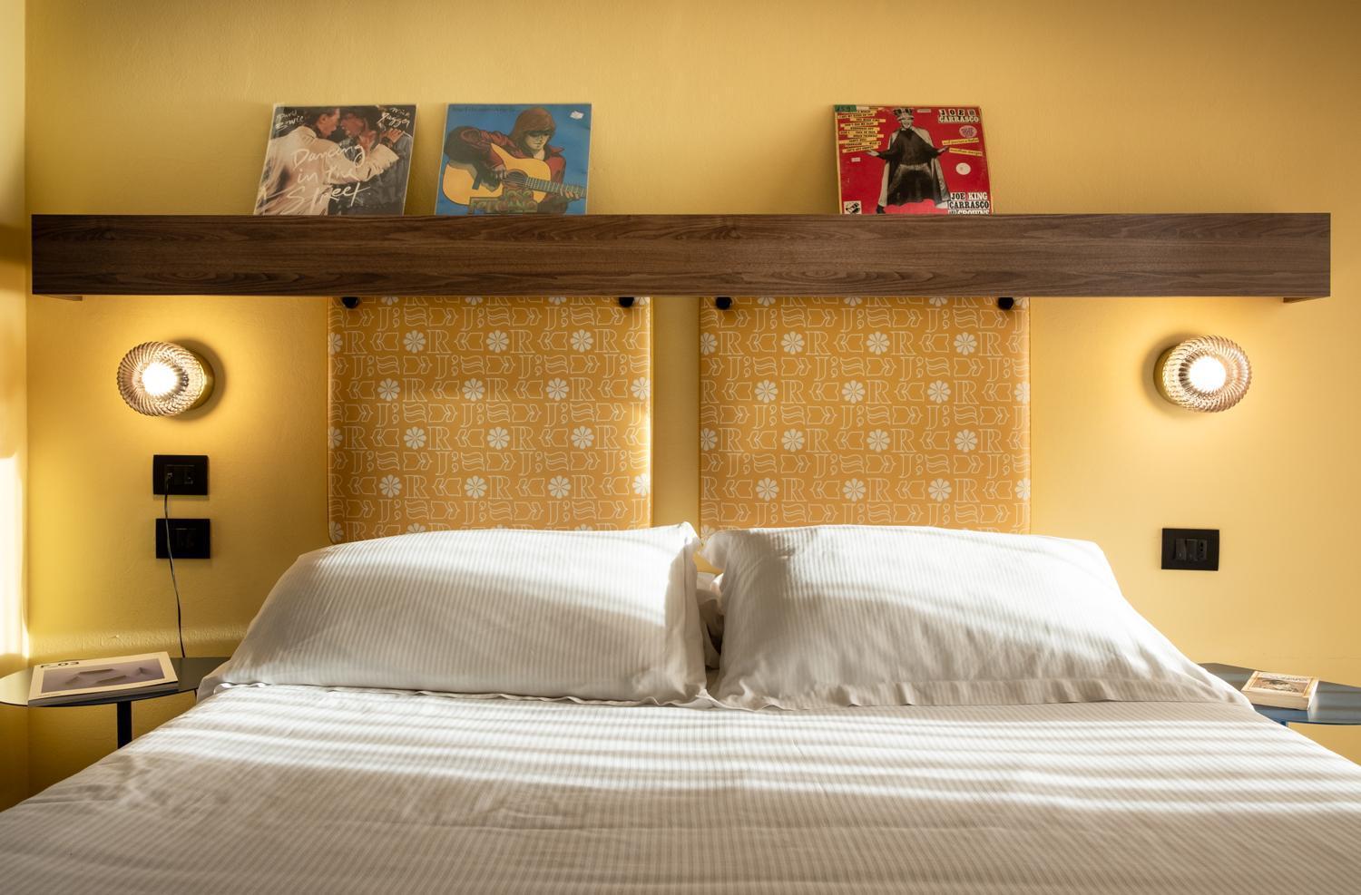 Hotel Jolly Roger Pietra Ligure Bagian luar foto