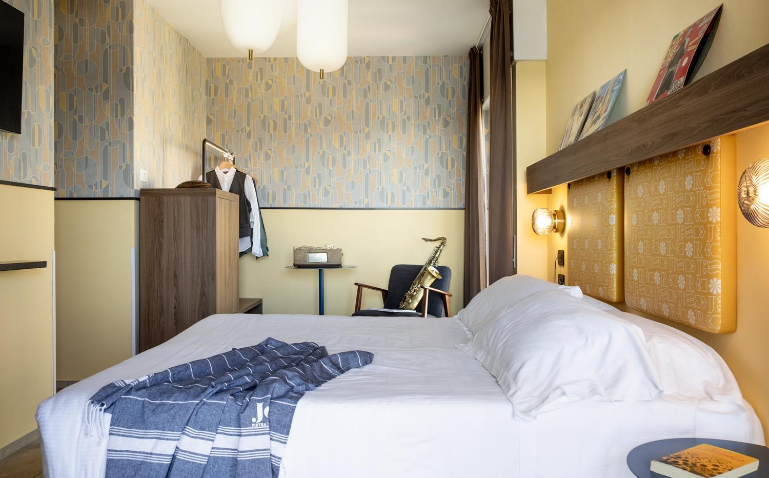 Hotel Jolly Roger Pietra Ligure Bagian luar foto
